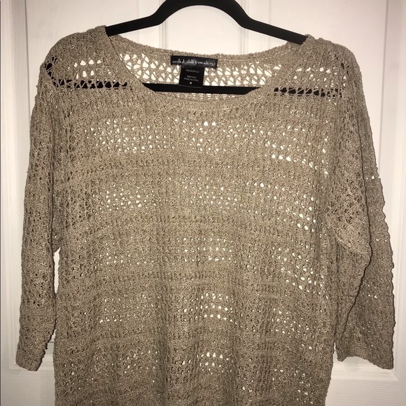 Sweater - Picture 3 of 3